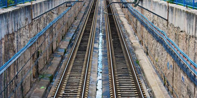 从传统到尖端:陶瓷材料在现代工业中的关键应用案例分析