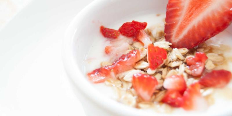 从氧化铝陶瓷到压电前沿：结构陶瓷如何驱动微型超声换能器与MEMS传感器革新